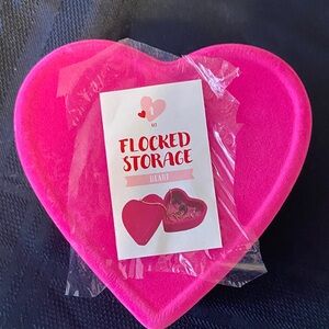 Vibrant Pink Heart Jewelry Organizer